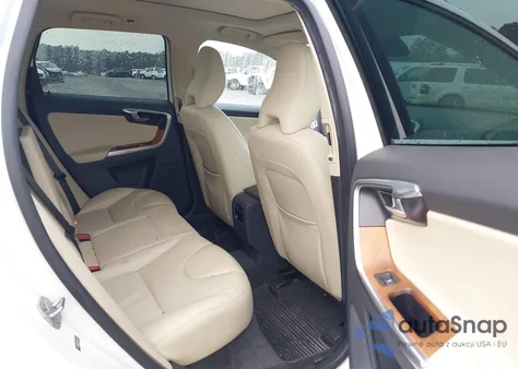 2017 Volvo Xc60 T5 Inscription из США, поврежденный, VIN YV440MDU2H2101320